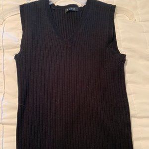 Black Sleeveless V-Neck Sweater